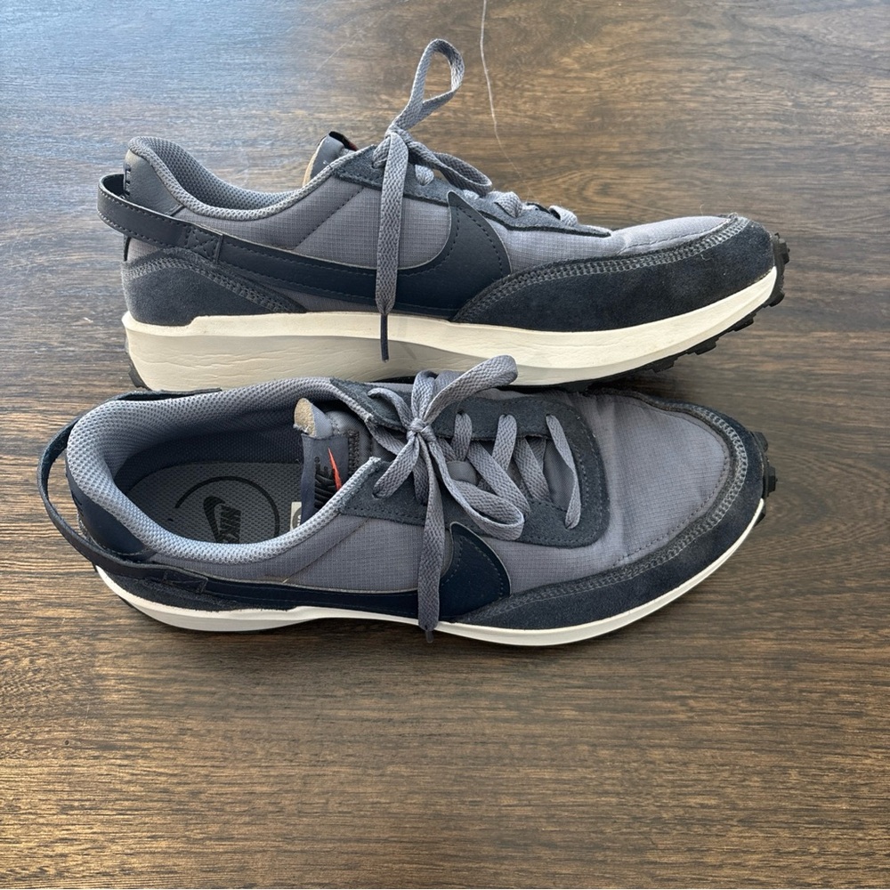 Nike Men's Carbon Obsidian Waffle Debut Sneakers